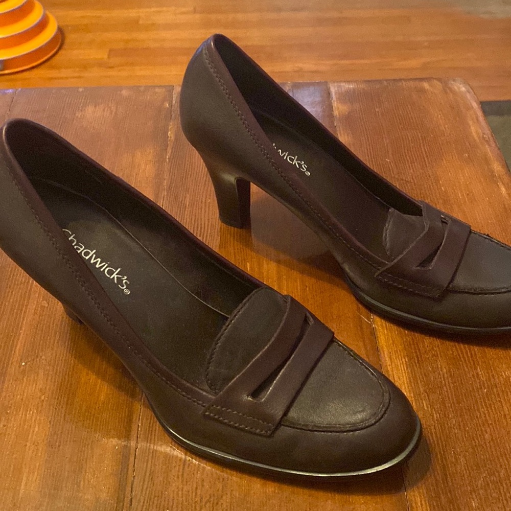 6 1/2 women’s heels.